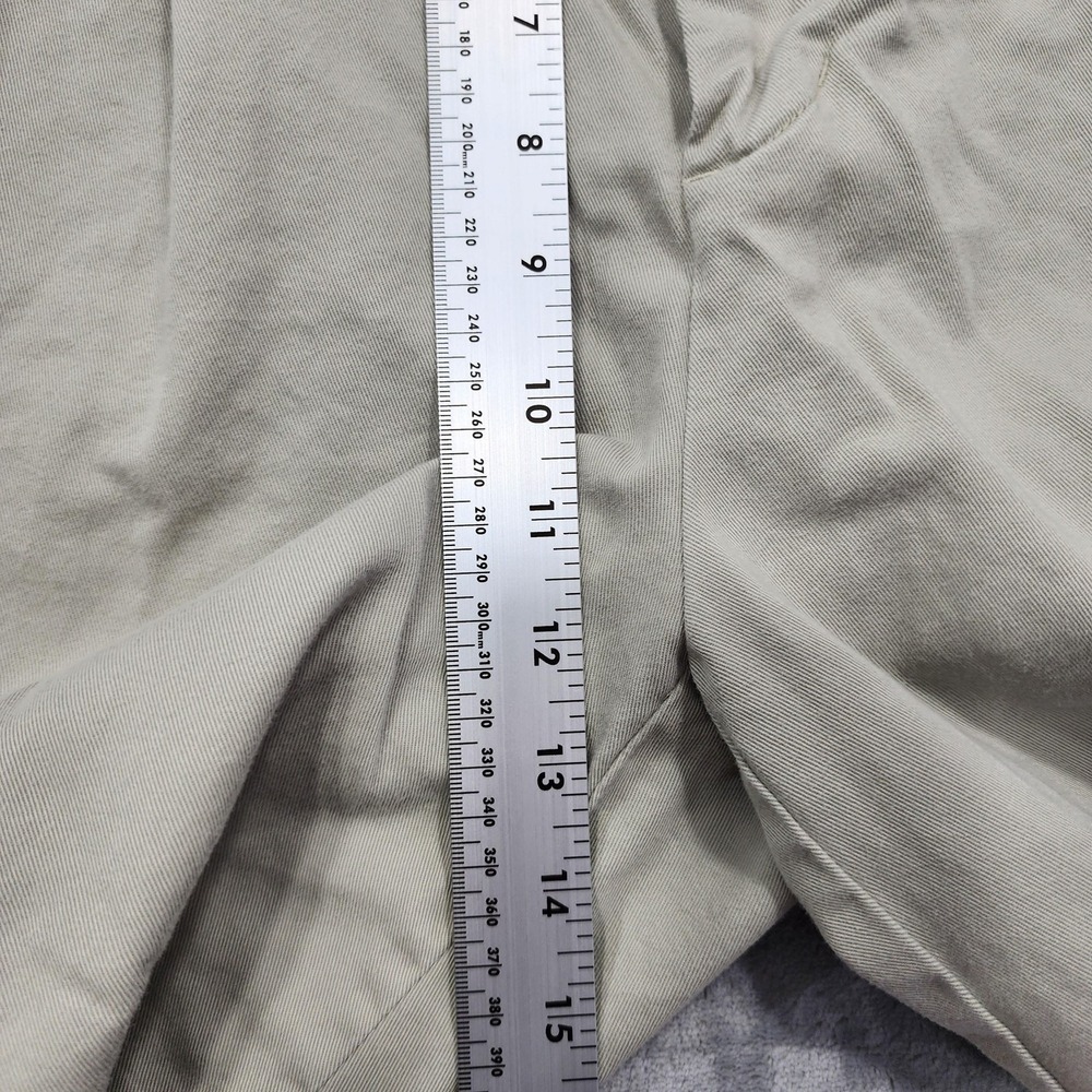 Cutter & Buck Shorts Mens 34 Beige Pleated Chino 10 Inseam Golf Casual Summer - Picture 9 of 12